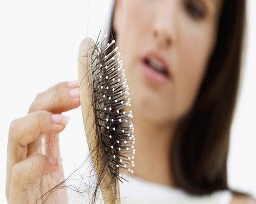 Biotin kích thích mọc tóc Liều dùng và tác dụng phụ cần biết
